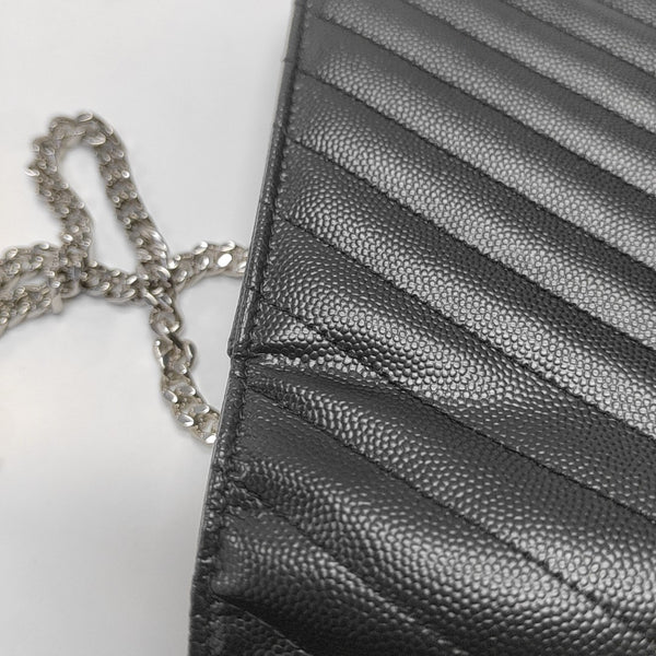 MONOGRAM Medium Chevron Calfskin Black
