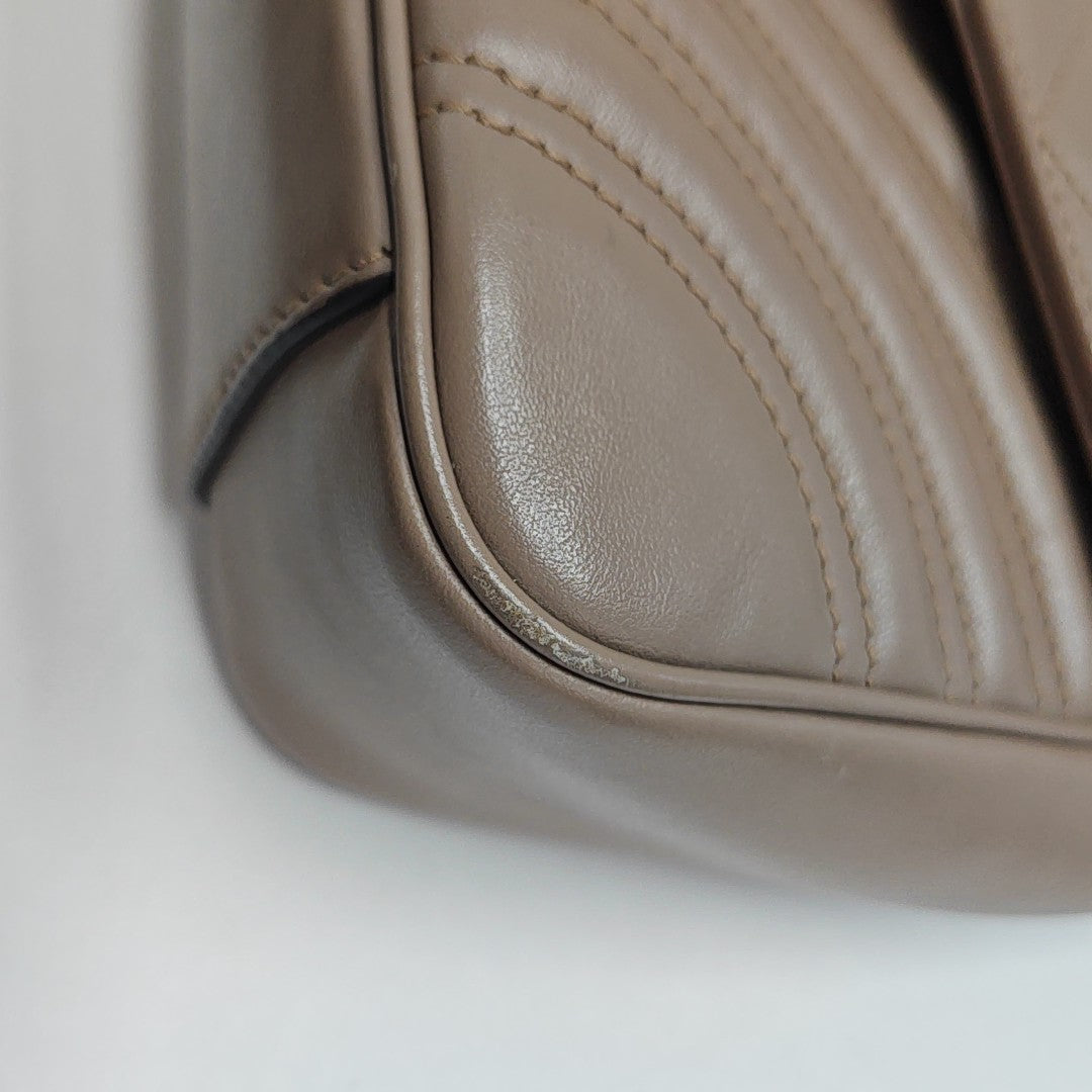 GG Marmont Medium Quilted Calfskin Beige
