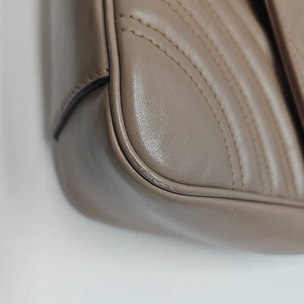 GG Marmont Medium Quilted Calfskin Beige
