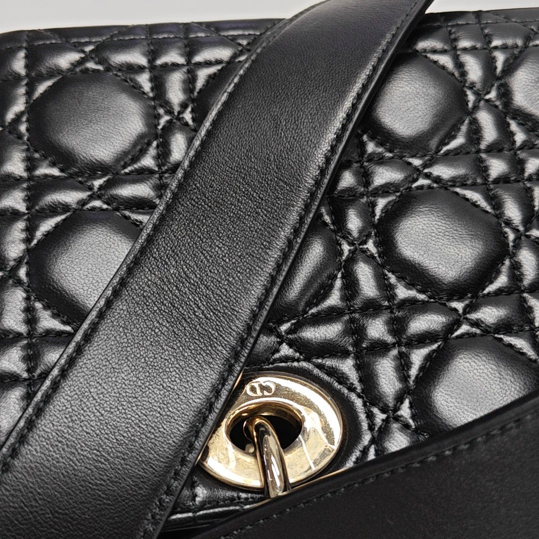 Lady D-Joy Medium Cannage Lambskin Black