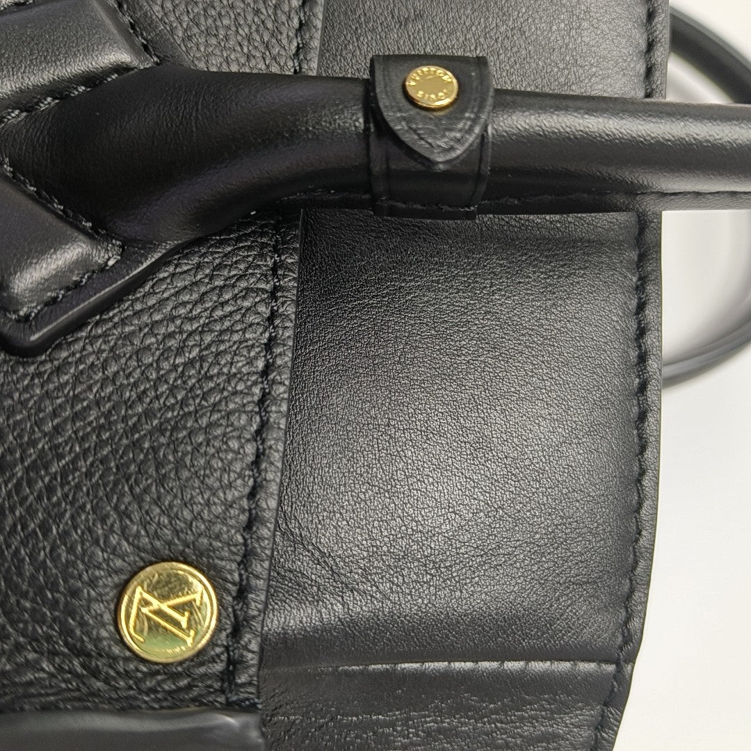 ON MY SIDE MM Monogram Calfskin Black
