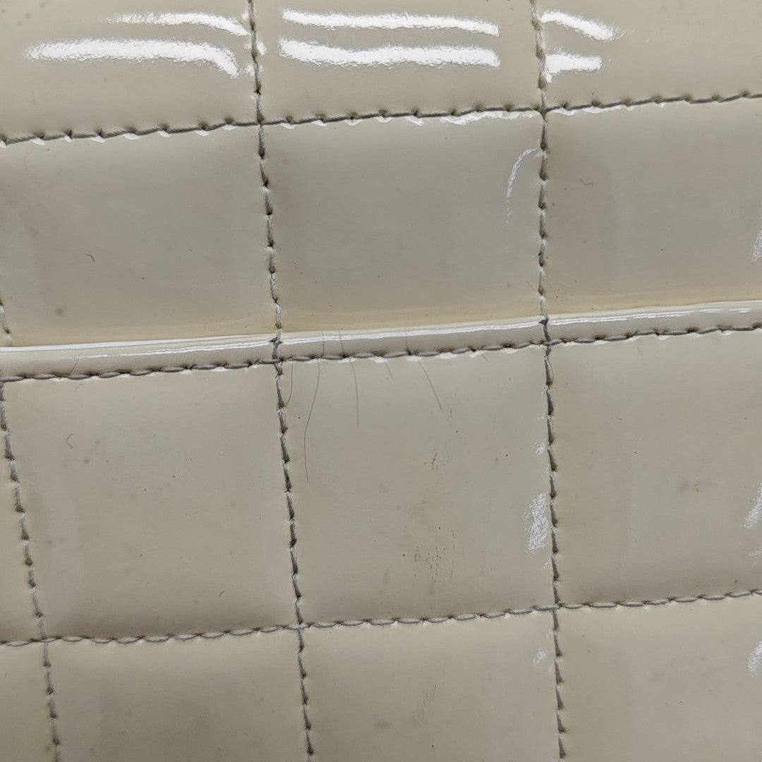 CHOCOLATE BAR Quilted Patent Leather Beige