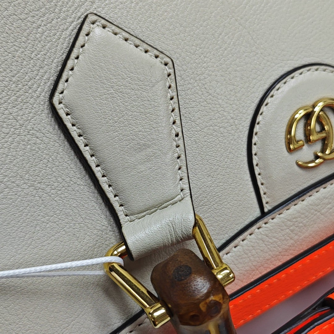 Diana Small Calfskin White