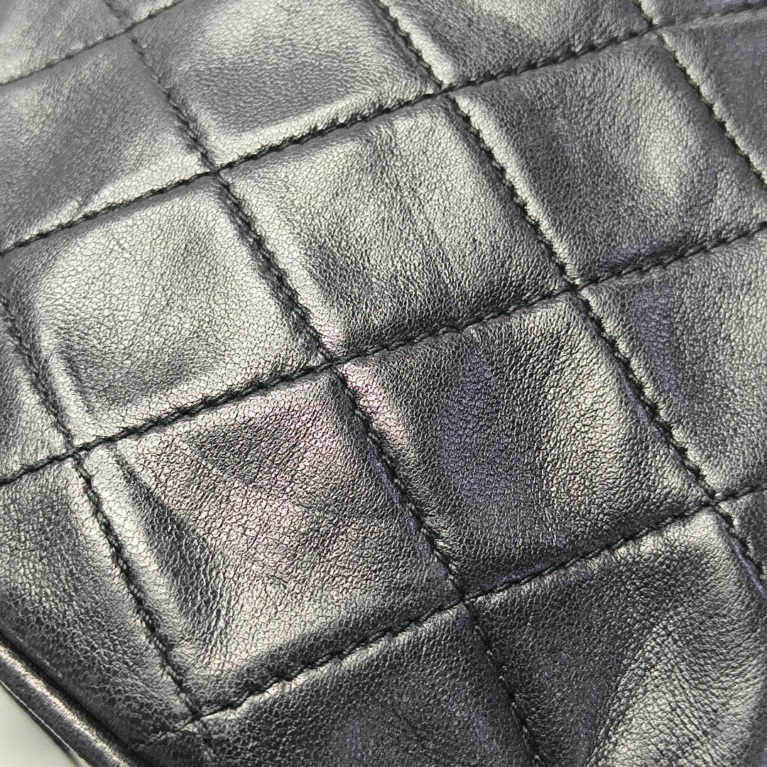 Quilted Lambskin Shoulder Bag Black