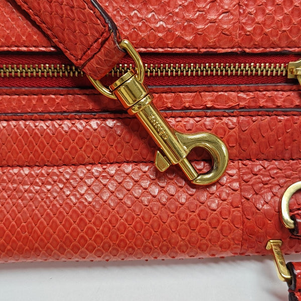 TRAPEZE Medium Python Red