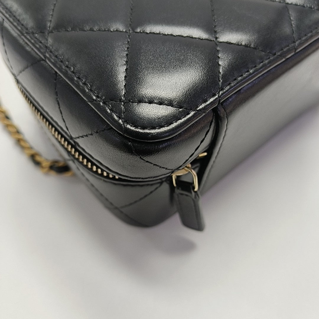 Quilted Calfskin Shoulder Bag Black
