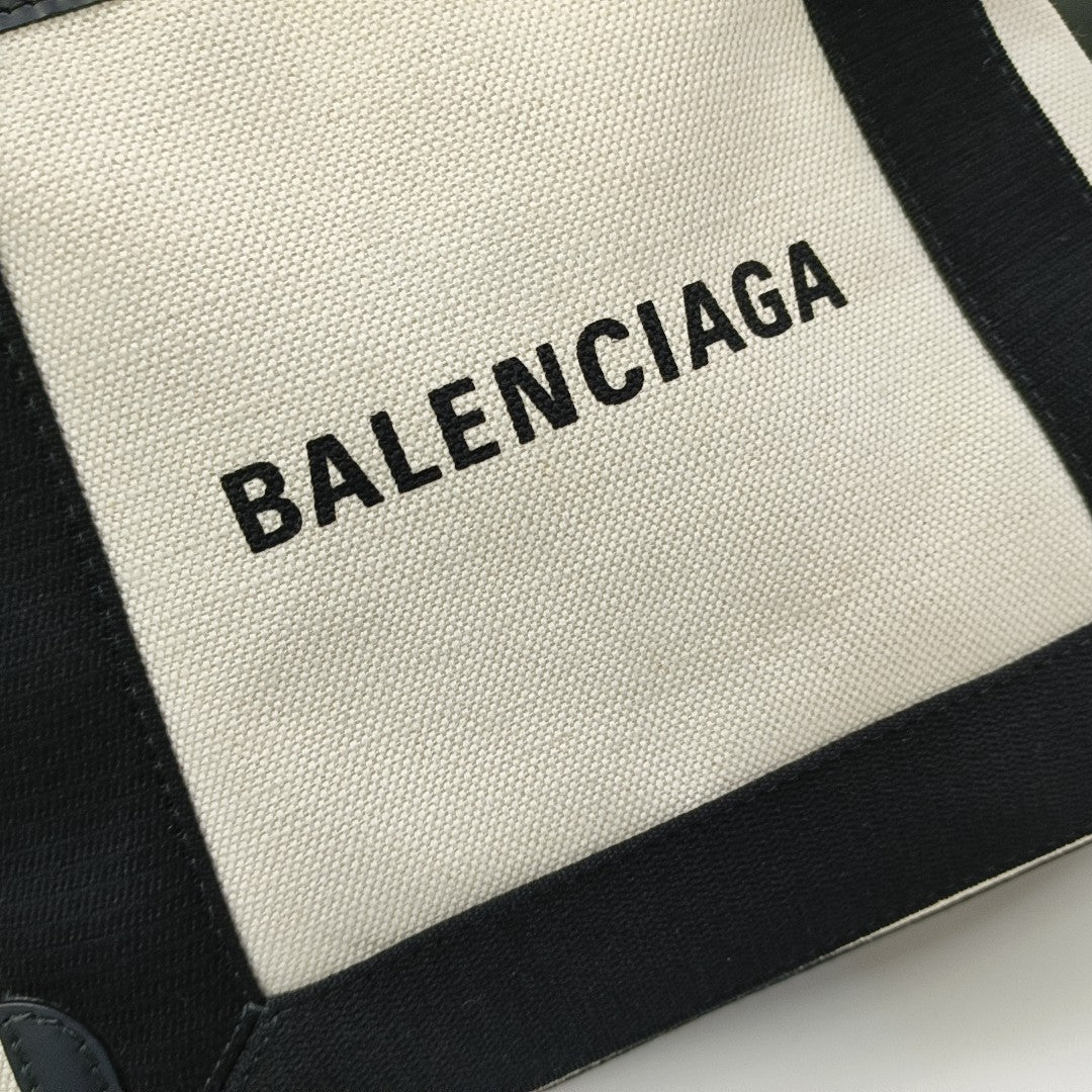 Navy Mini Canvas White