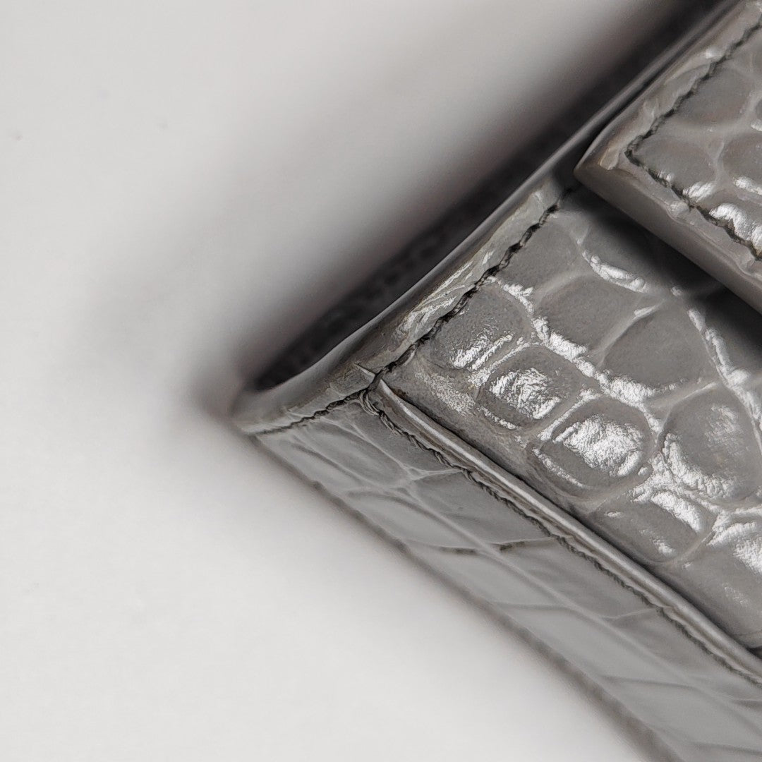 Hourglass Wallet On Chain Mini Calfskin Gray