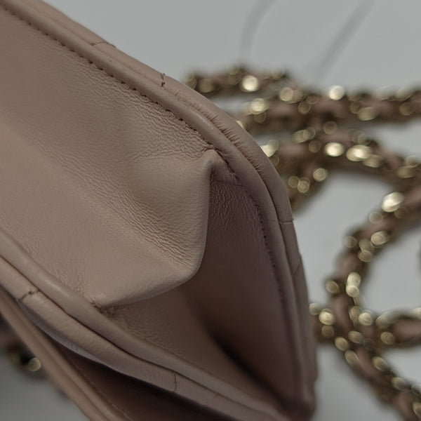 Quilted Lambskin Shoulder Bag Pink