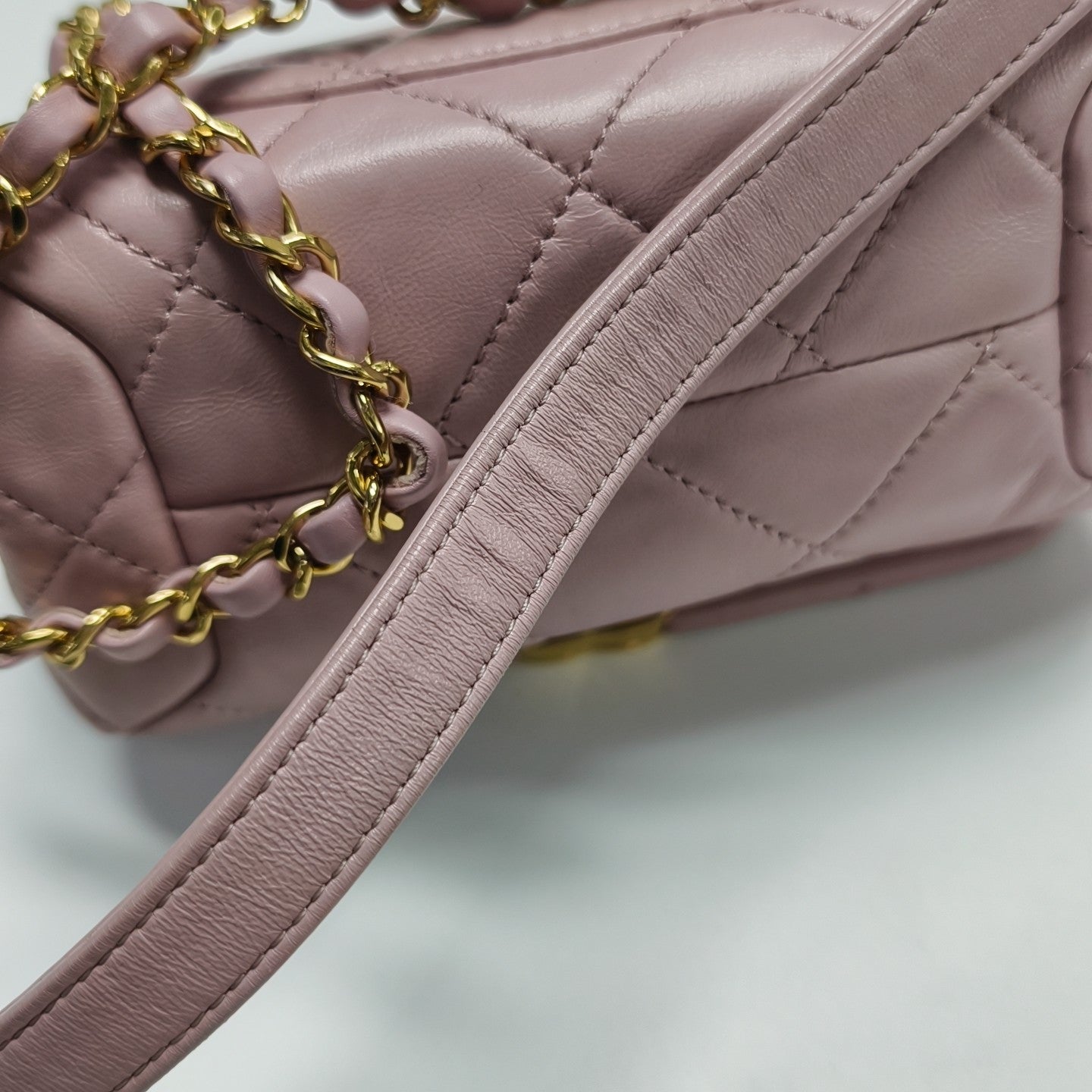 Quilted Lambskin Shoulder Bag Pink