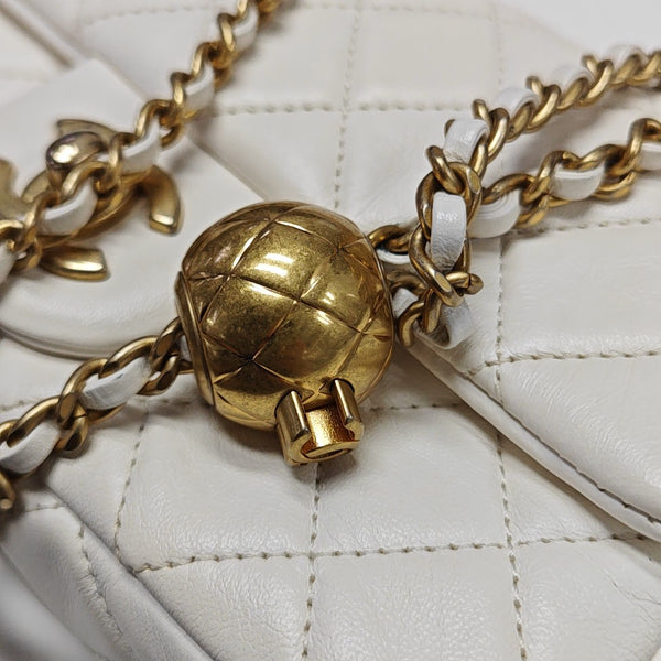 CLASSIC FLAP Mini Quilted Lambskin White