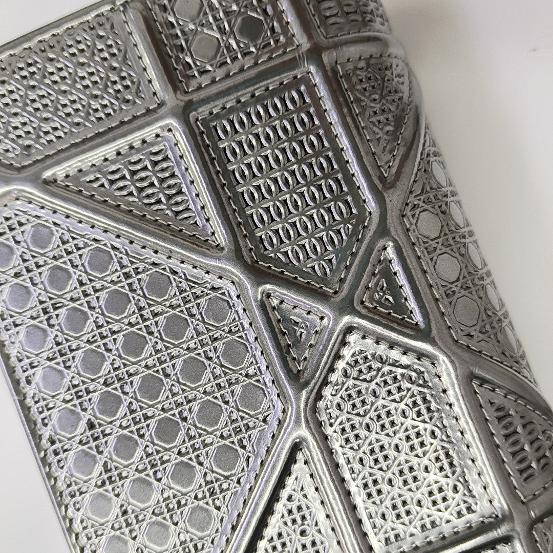 Diorama Quilted Calfskin Silver