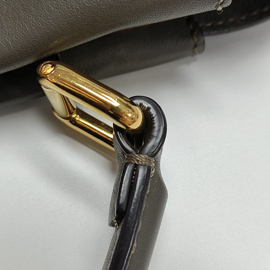 Peekaboo Medium Calfskin Gray