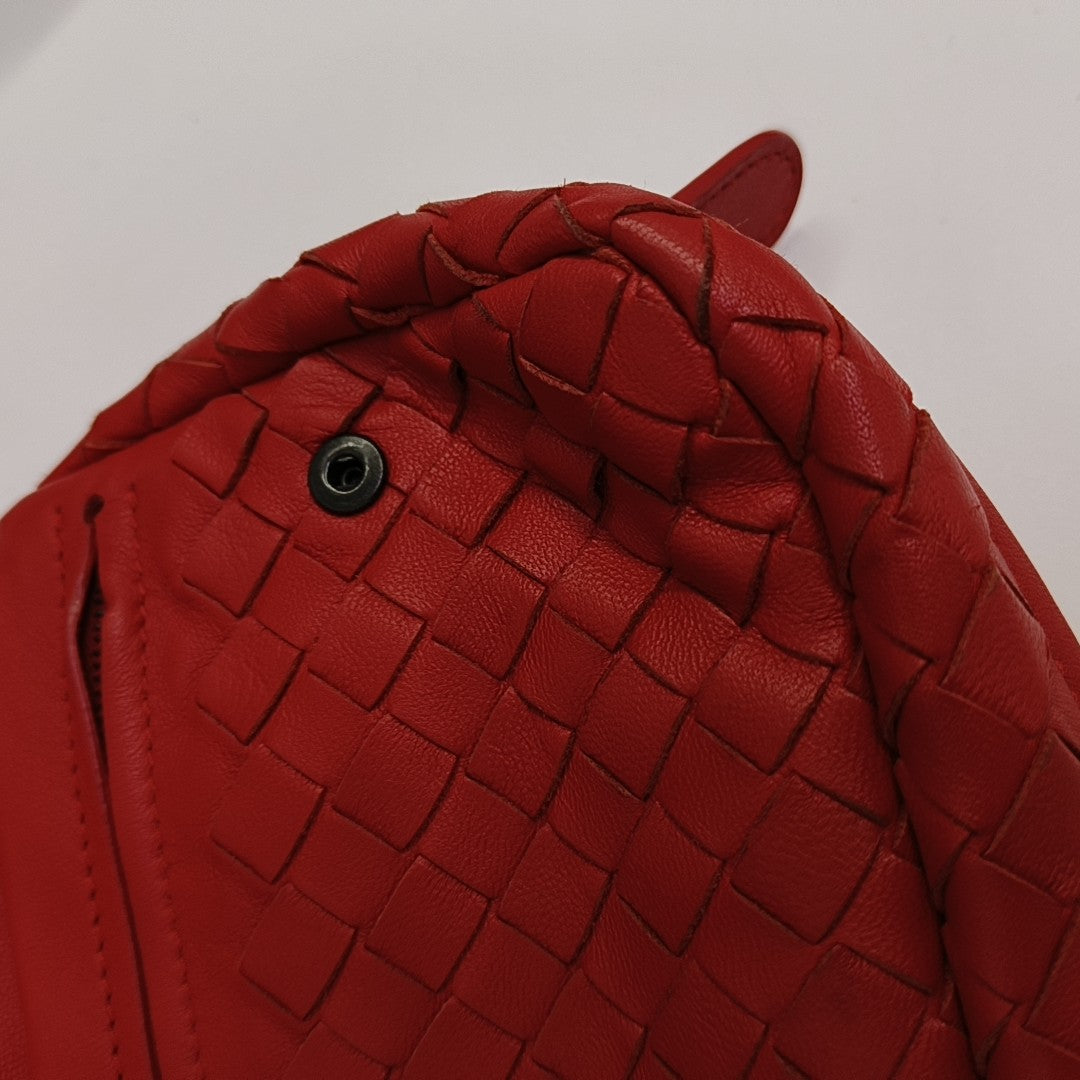 Messenger Lambskin Red