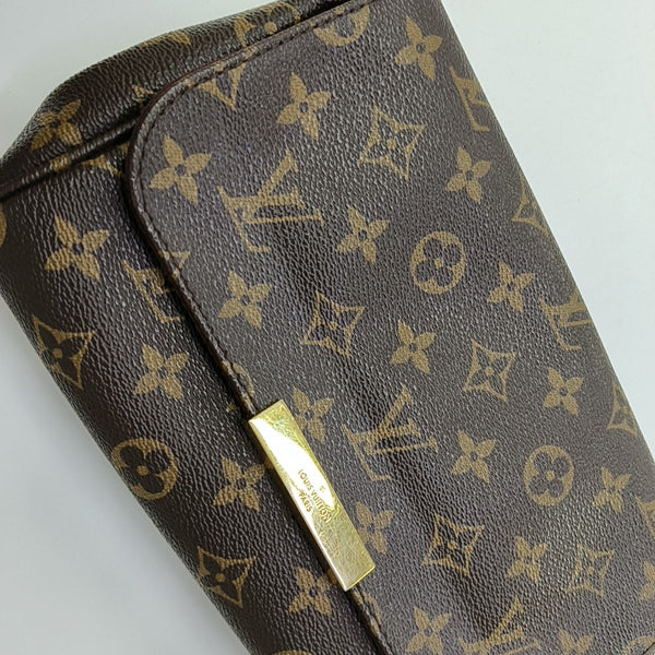 FAVORITE MM Monogram Coated Canvas Brown