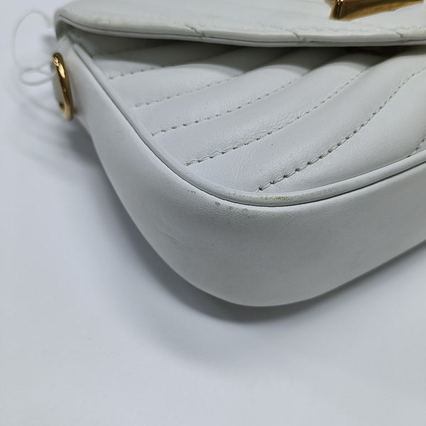 NEW WAVE Quilted Calfskin White