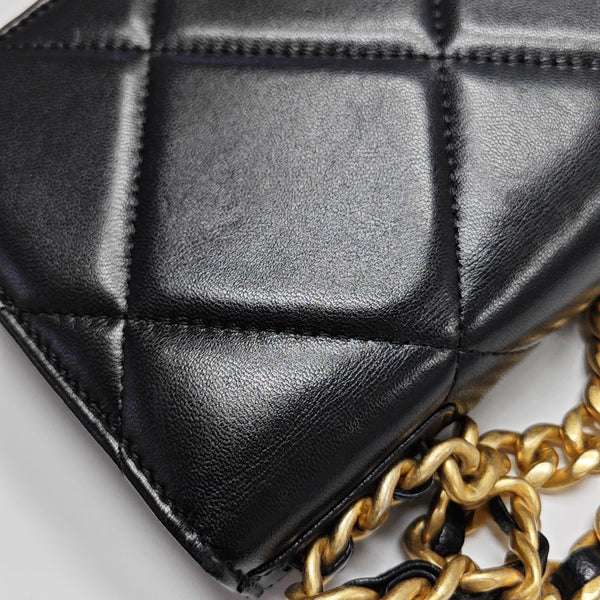 CHANEL 19 WOC Quilted Lambskin Black