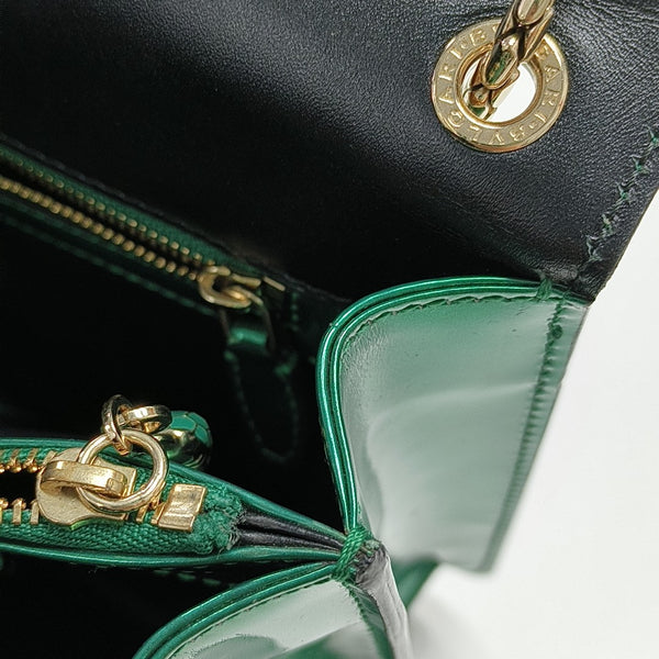 SERPENTI FOREVER Medium Patent Leather Green