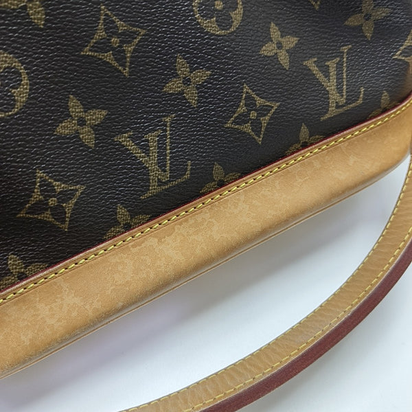 NOÉ MM Monogram Coated Canvas Brown