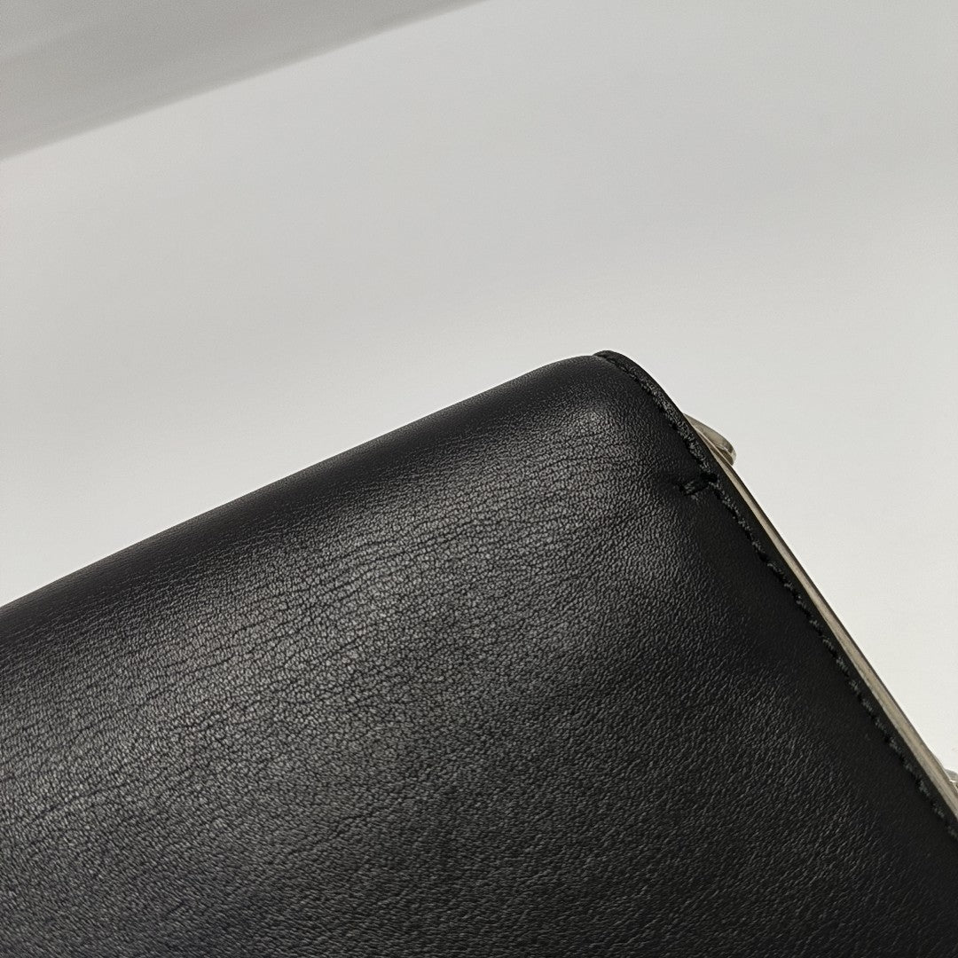 Lambskin Black