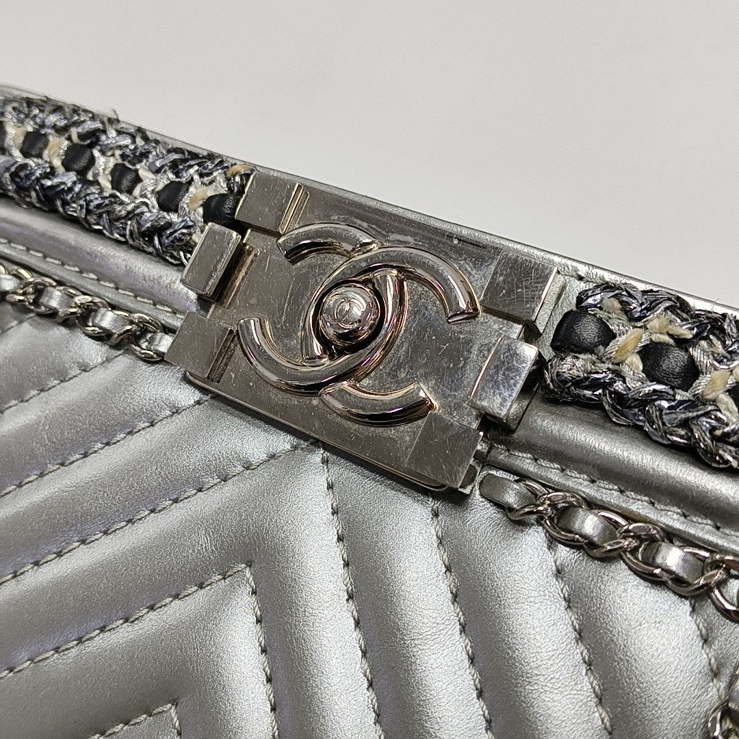 BOY CHANEL Small Chevron Calfskin Gray