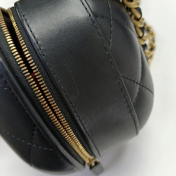 Quilted Lambskin Shoulder Bag Black