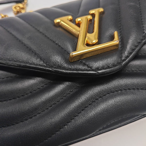 NEW WAVE PM Quilted Calfskin Black