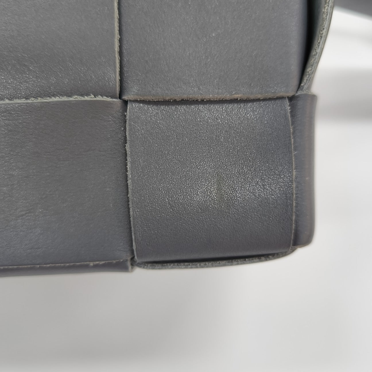 Brick Cassette Calfskin Gray