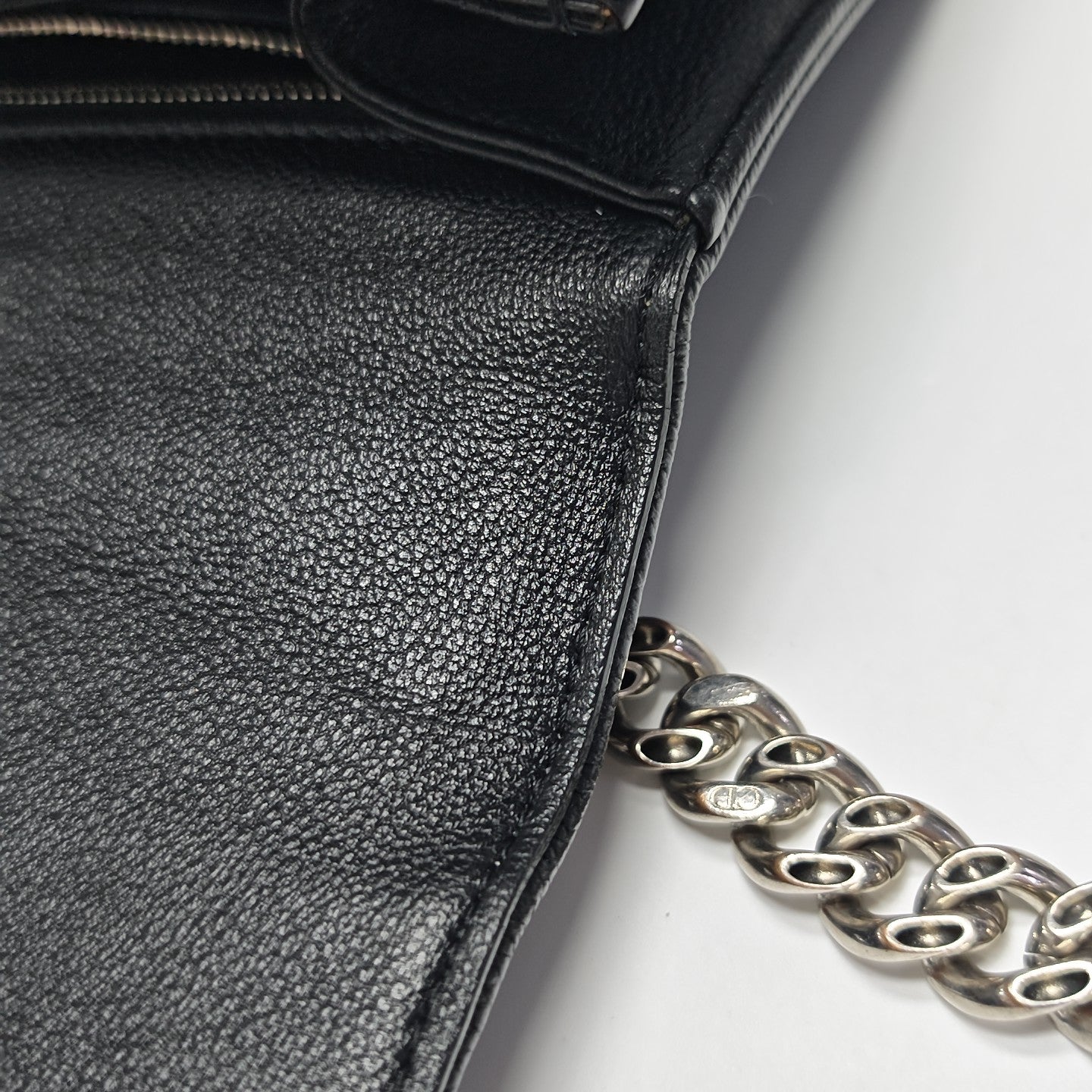 Diorama Medium Cannage Calfskin Black