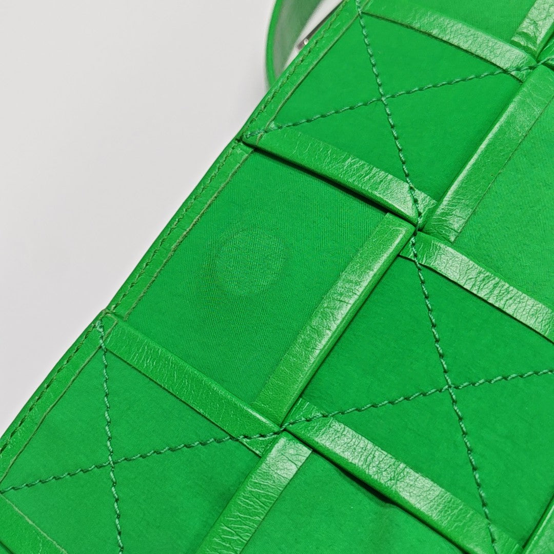 Cassette Medium Calfskin Green