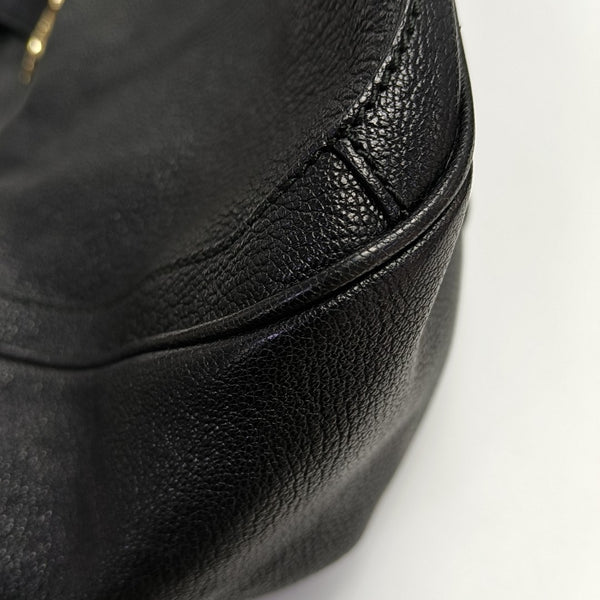 Betulla Medium Calfskin Black