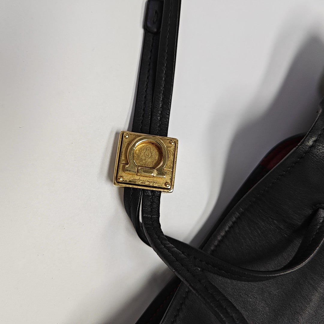 Calfskin Bucket Bag Black