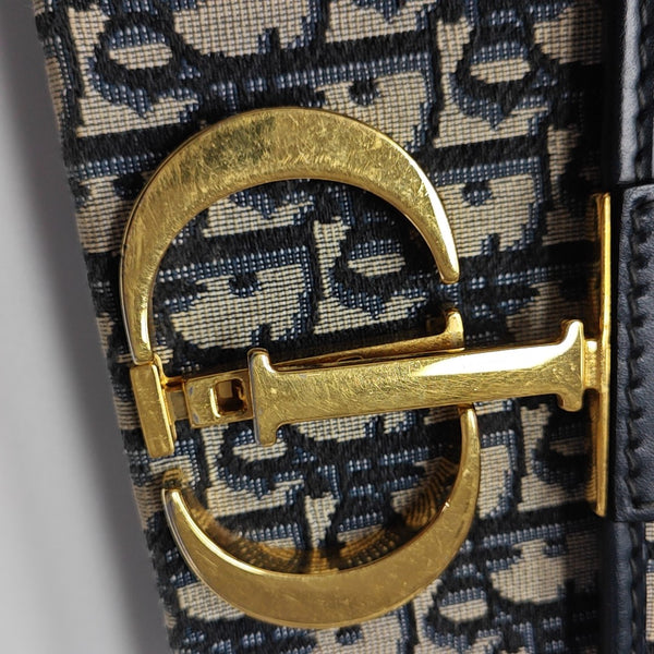 30 Montaigne Mini Oblique Canvas Blue