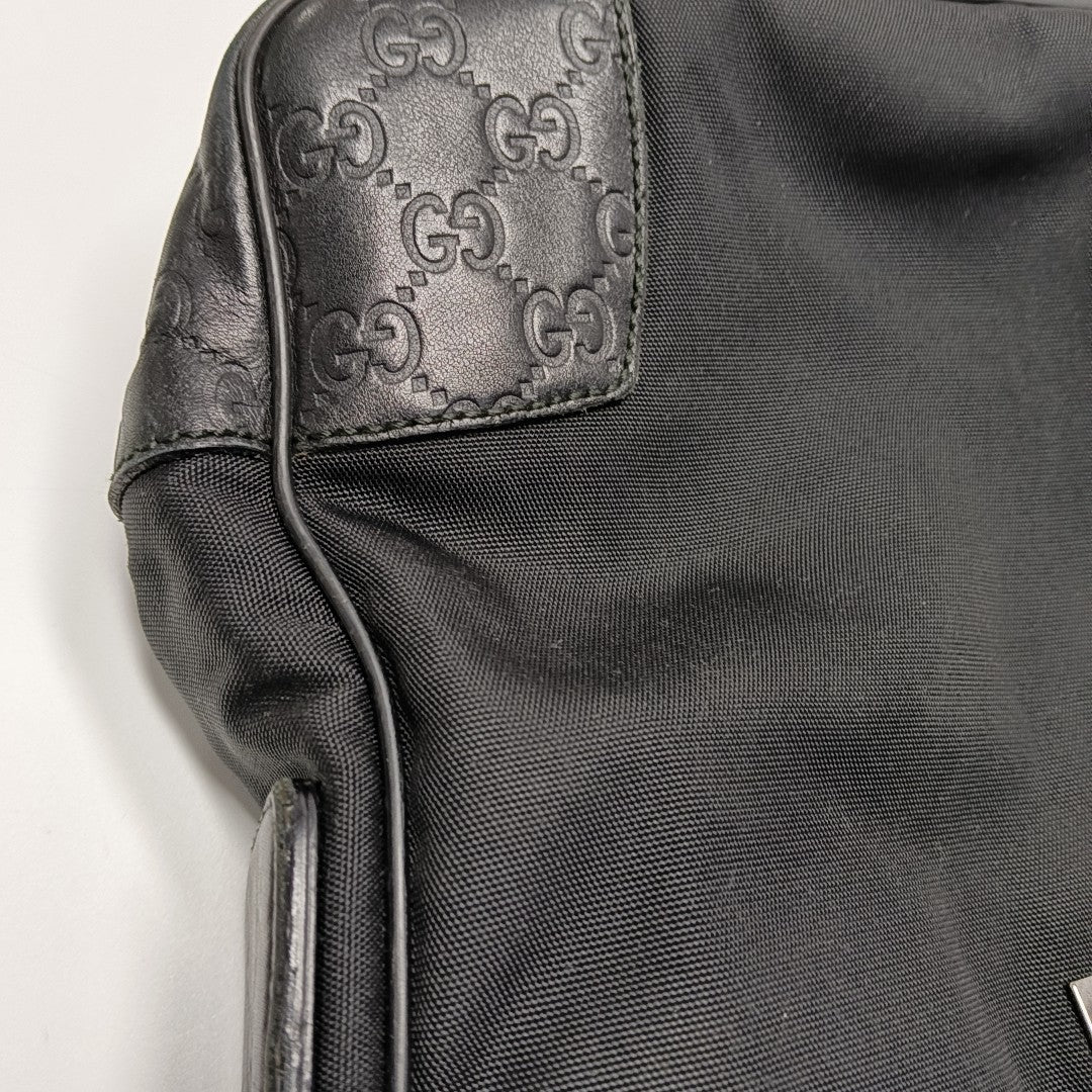 Messenger Fabric Black