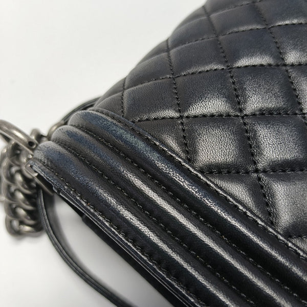 BOY CHANEL Medium Quilted Calfskin Black