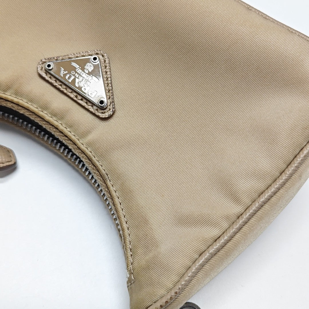 Re-Edition Nylon Beige