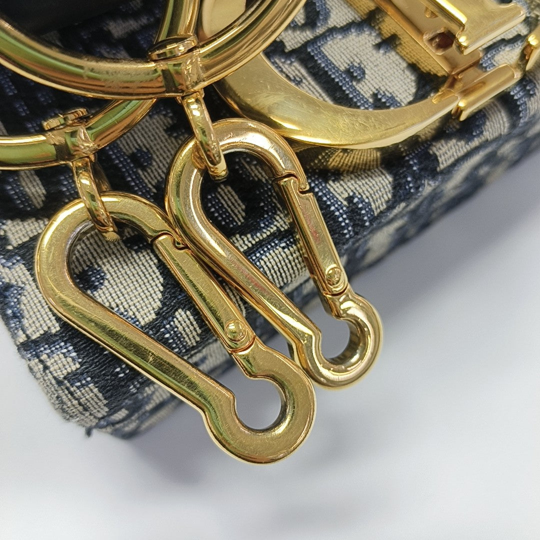 30 Montaigne Mini Oblique Canvas Blue