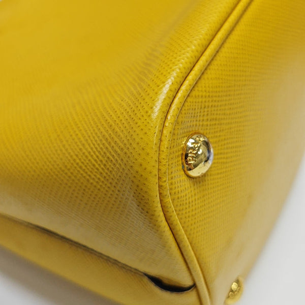 Panier Medium Calfskin Yellow