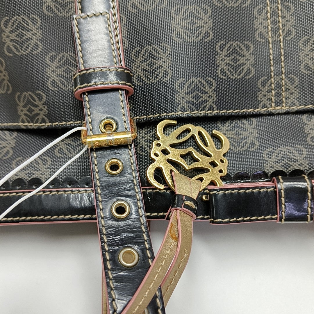 Coated Canvas Black