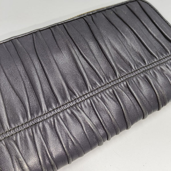 Fold Wallet Quilted Lambskin Gray Wallet