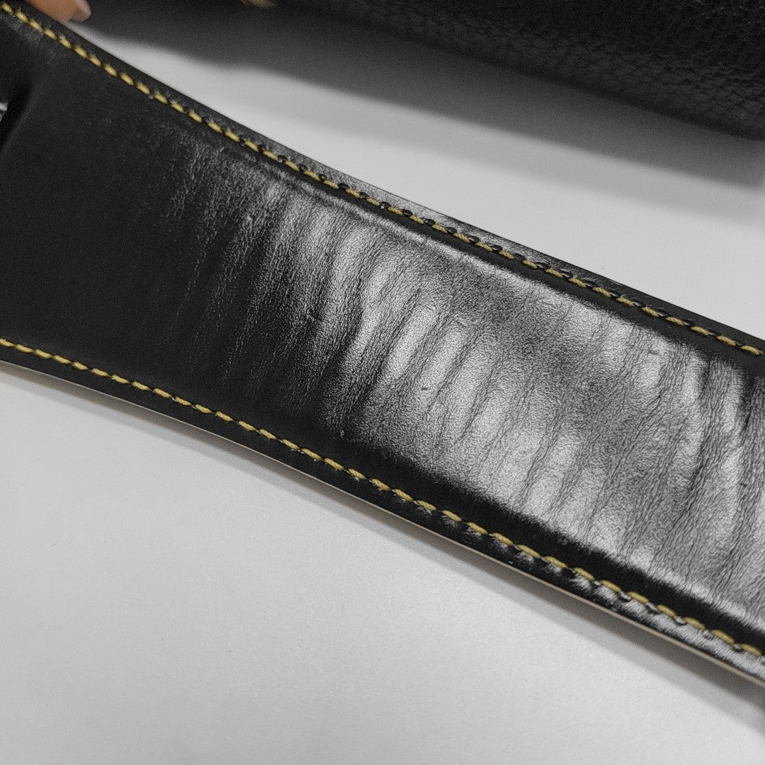 LE SUPERBE Calfskin Black