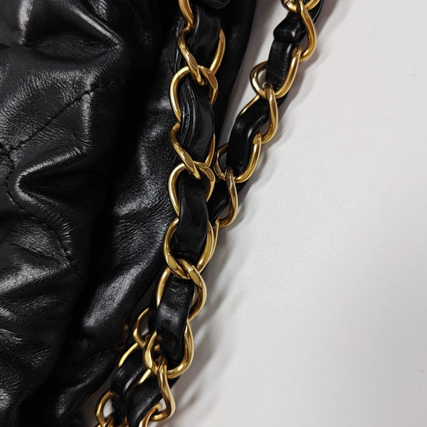 CHANEL 22 Small Quilted Calfskin Black