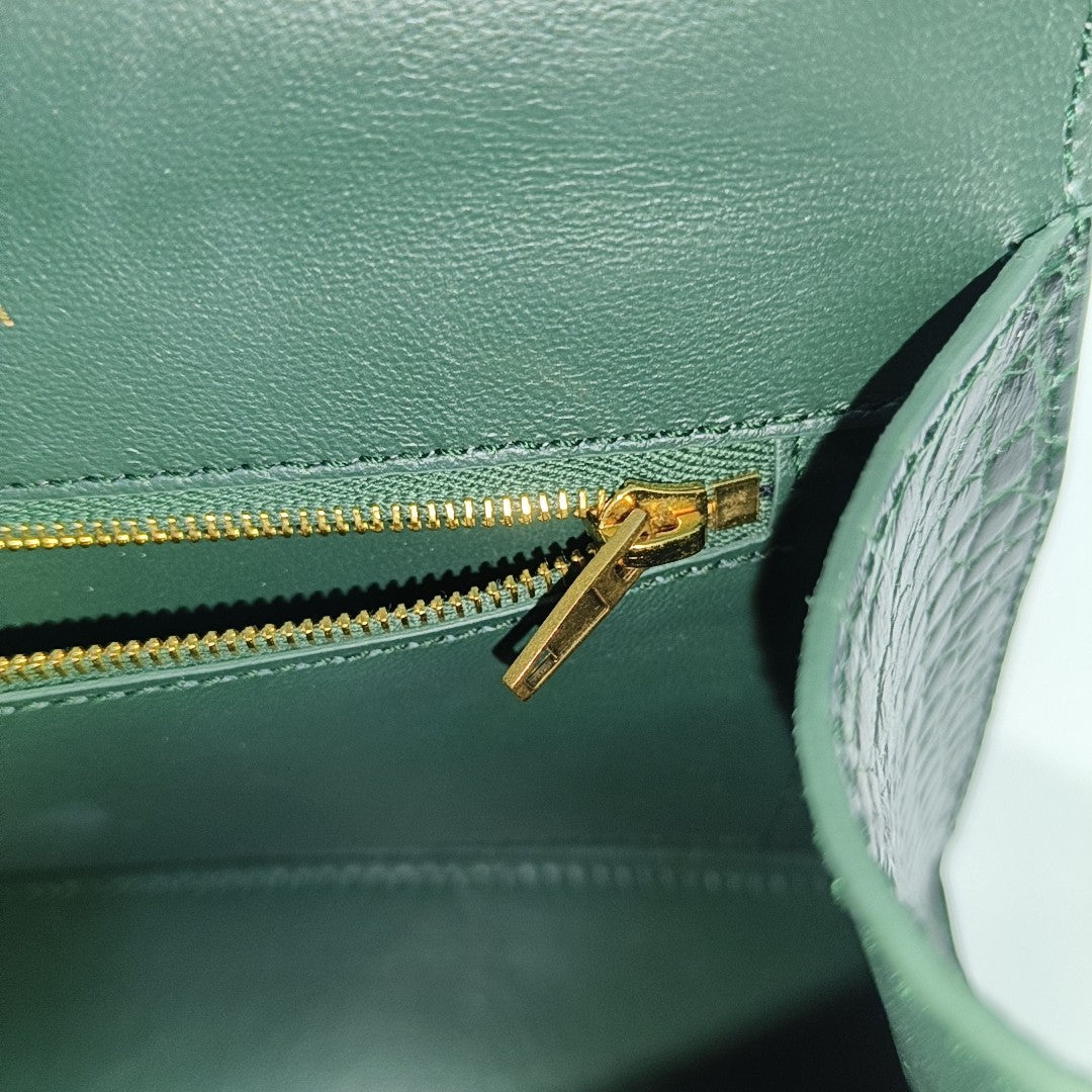Hourglass S Calfskin Green