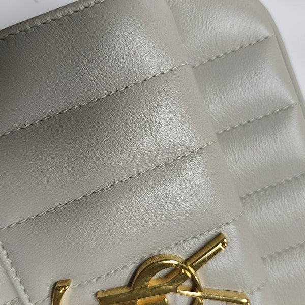 VICKY Quilted Calfskin White