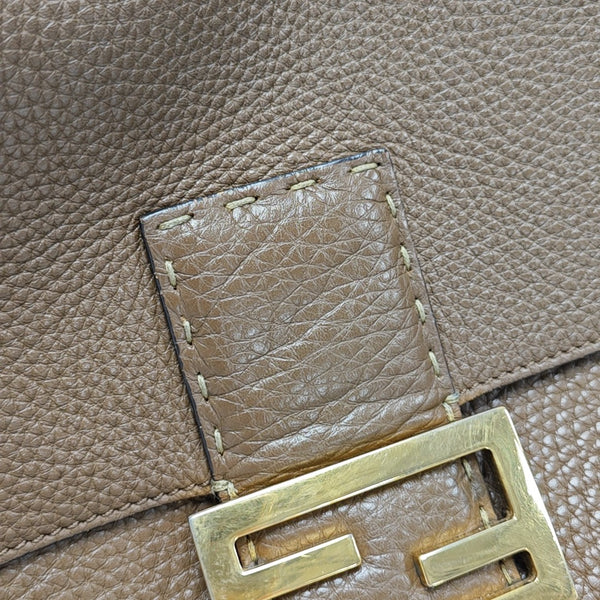 Baguette Calfskin Brown