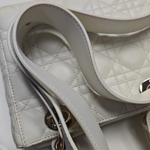 Lady Dior Cannage Piel de Cordero Blanco