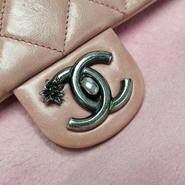 CLASSIC FLAP Medium Quilted Calfskin Pink