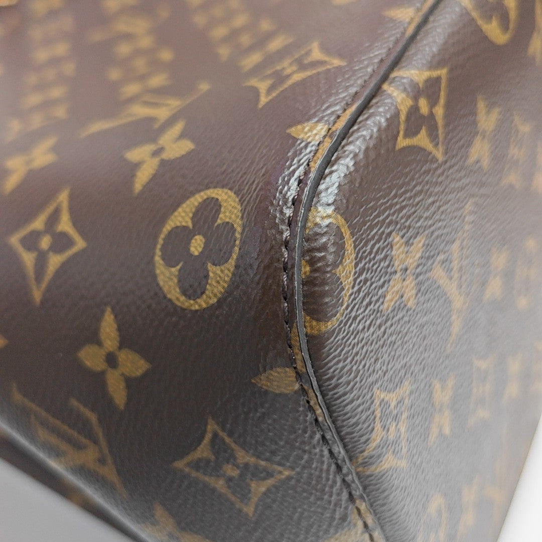 NÉONOÉ MM Monogram Coated Canvas Brown