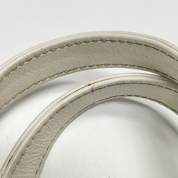 CHANEL 22 Large Quilted Calfskin White