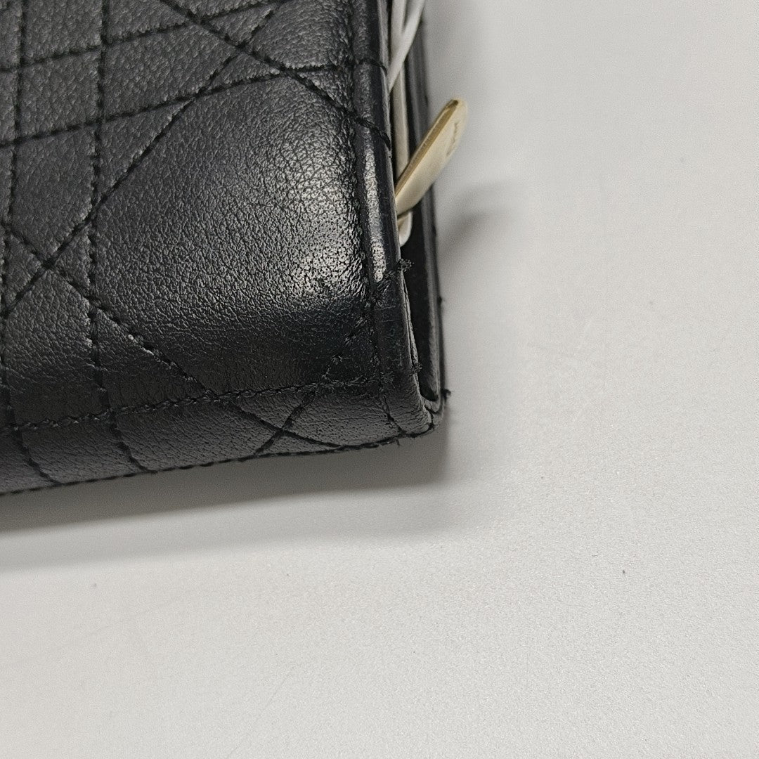 Cartera Miss Dior de piel de becerro acolchada negra